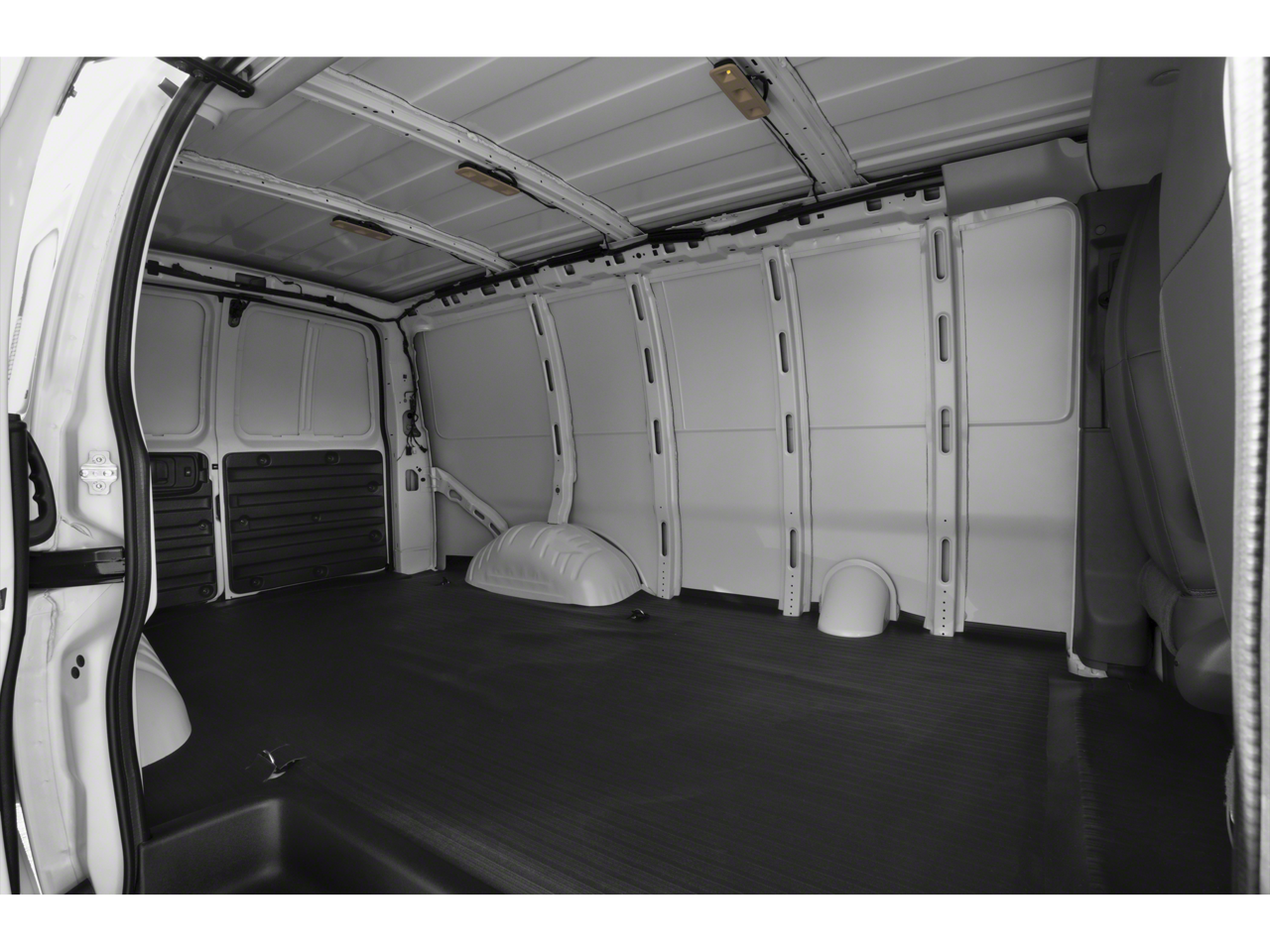 2025 GMC Savana Cargo Base