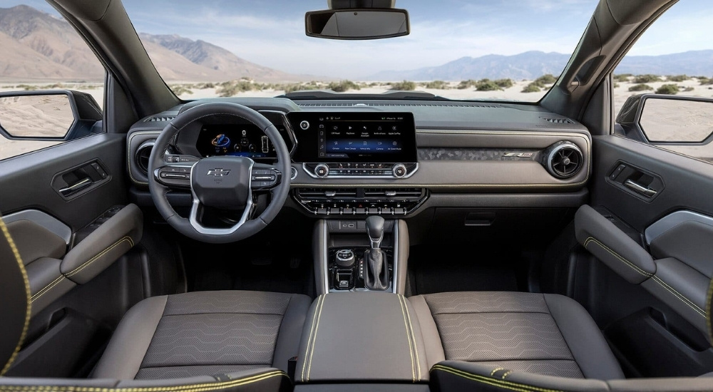 Grey interior in a 2025 Chevy Colorado ZR2.