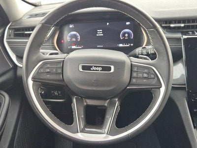 2023 Jeep Grand Cherokee Laredo 4x2