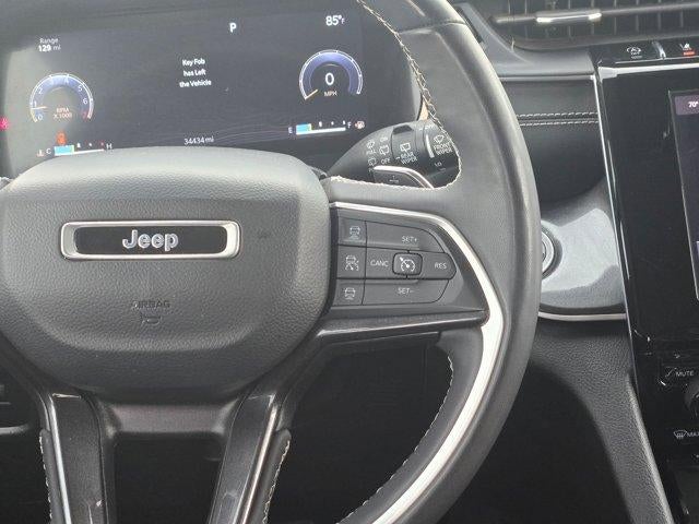 2023 Jeep Grand Cherokee Laredo 4x2