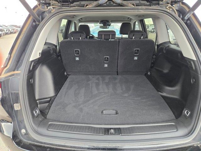 2023 Jeep Grand Cherokee Laredo 4x2