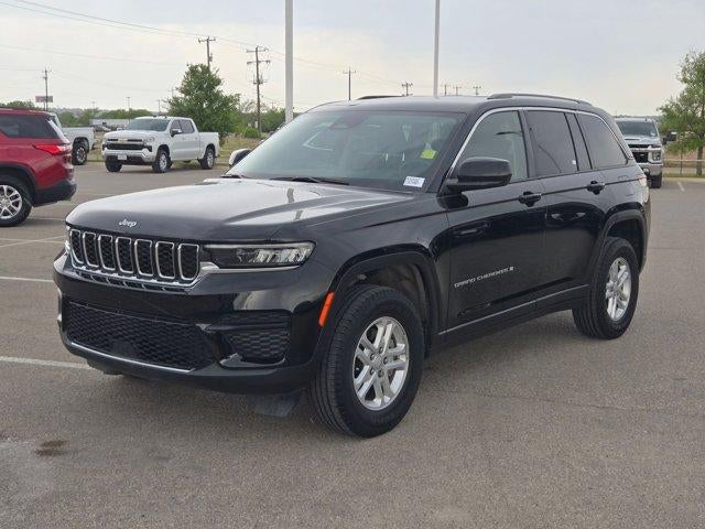 2023 Jeep Grand Cherokee Laredo 4x2