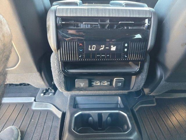 2023 Jeep Wagoneer Series II 4x2