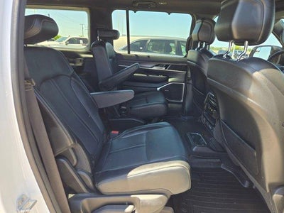 2023 Jeep Wagoneer Series II 4x2
