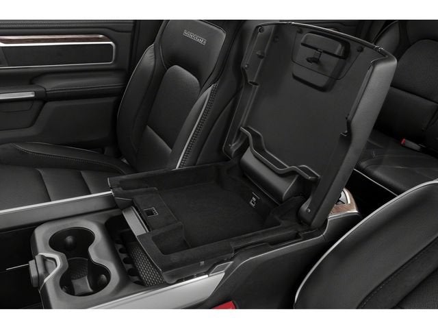 2020 RAM 1500 Laramie Crew Cab 4x2 5'7" Box