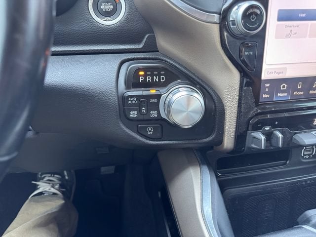 2022 RAM 1500 Laramie Crew Cab 4x4 6'4" Box