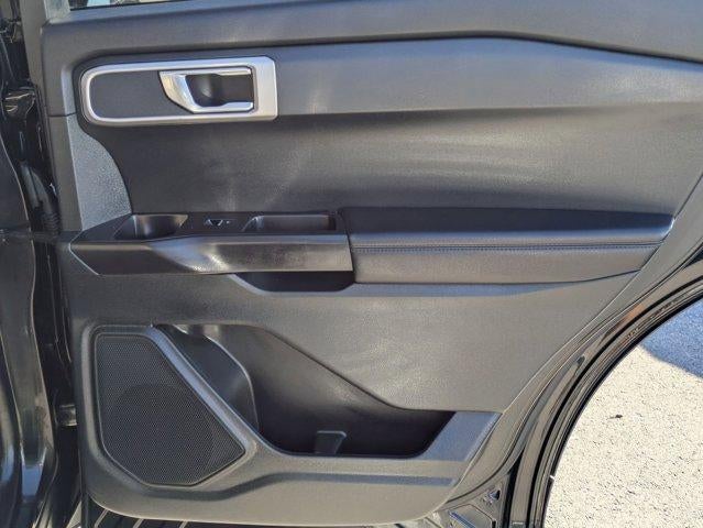 2021 Ford Explorer Base