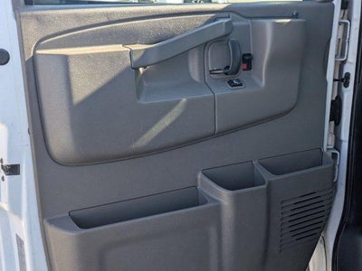 2020 Chevrolet Express Passenger 3500 1LT