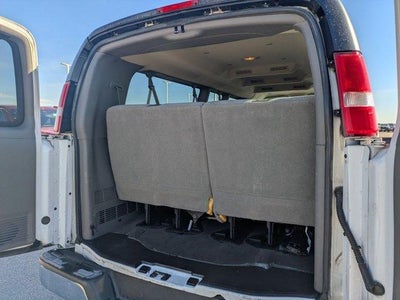 2020 Chevrolet Express Passenger 3500 1LT