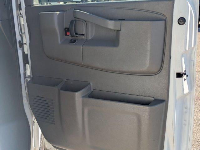 2020 Chevrolet Express Passenger 3500 1LT