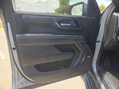 2025 GMC Yukon Elevation