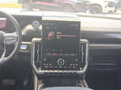 2025 GMC Yukon Elevation