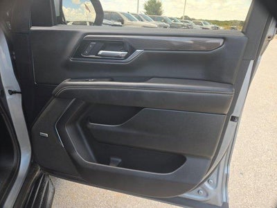 2025 GMC Yukon Elevation