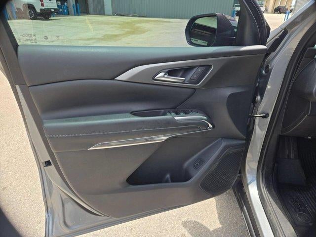2024 Chevrolet Traverse LS