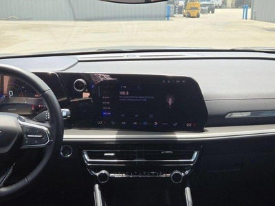 2024 Chevrolet Traverse LS