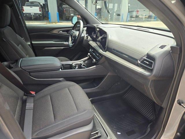 2024 Chevrolet Traverse LS