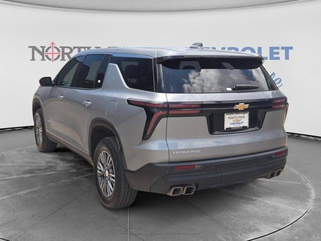 2024 Chevrolet Traverse LS