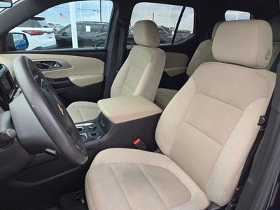 2022 Chevrolet Traverse LS