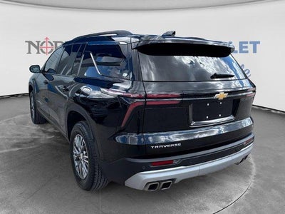 2024 Chevrolet Traverse LT