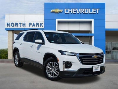 2023 Chevrolet Traverse LT Leather