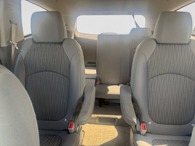 2017 Chevrolet Traverse Base