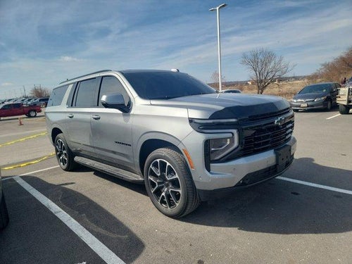 2025 Chevrolet Suburban RST