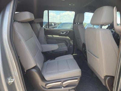2024 Chevrolet Suburban LT