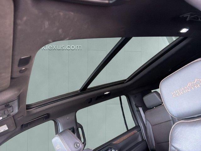 2024 Chevrolet Suburban High Country