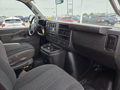 2025 GMC Savana Cargo Base