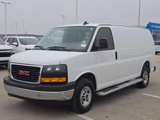 2025 GMC Savana Cargo Base