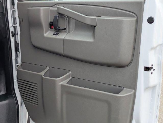 2024 GMC Savana Cargo 2500 Base