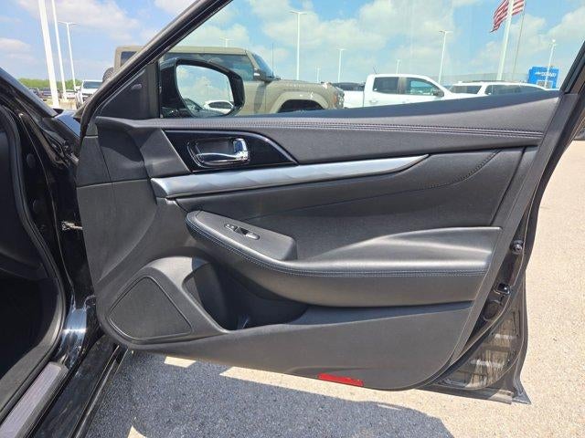 2020 Nissan Maxima S
