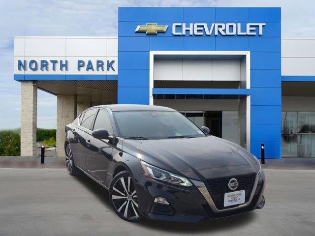 2021 Nissan Altima SR FWD