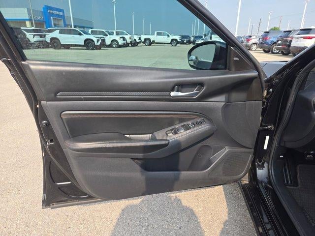 2021 Nissan Altima SR FWD
