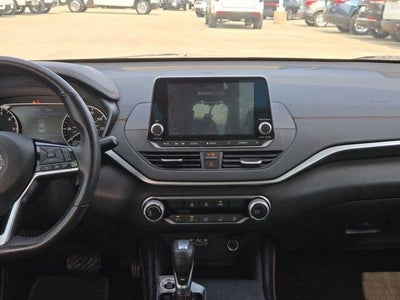 2021 Nissan Altima SR FWD
