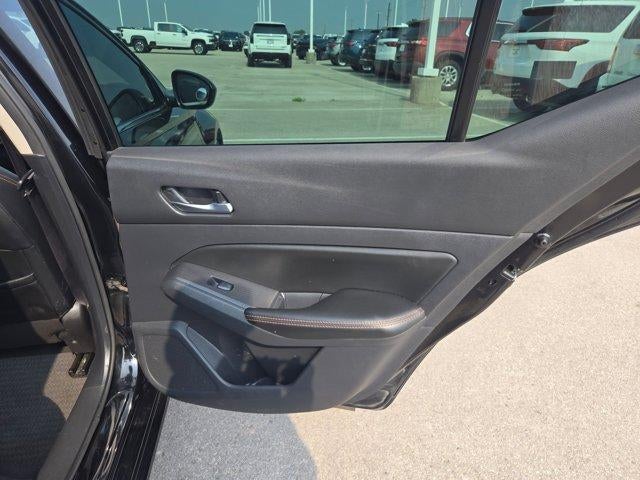 2021 Nissan Altima SR FWD