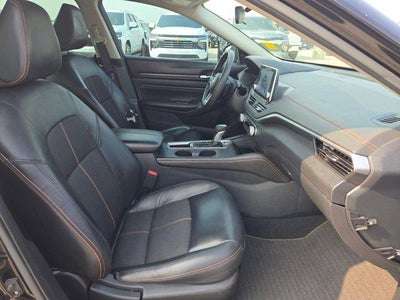 2021 Nissan Altima SR FWD