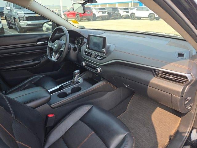 2021 Nissan Altima SR FWD