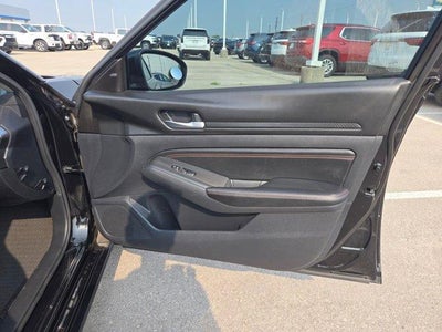 2021 Nissan Altima SR FWD