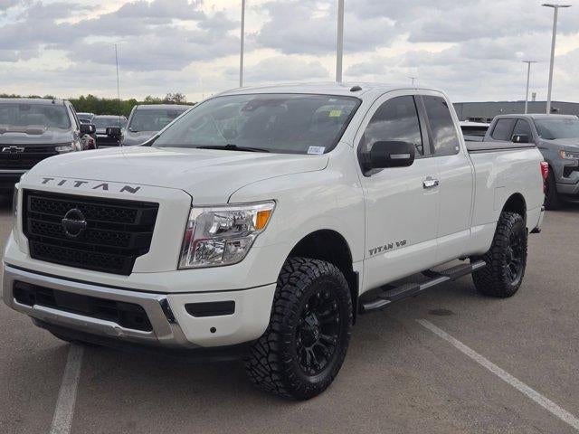 2020 Nissan TITAN King Cab SV 4x2