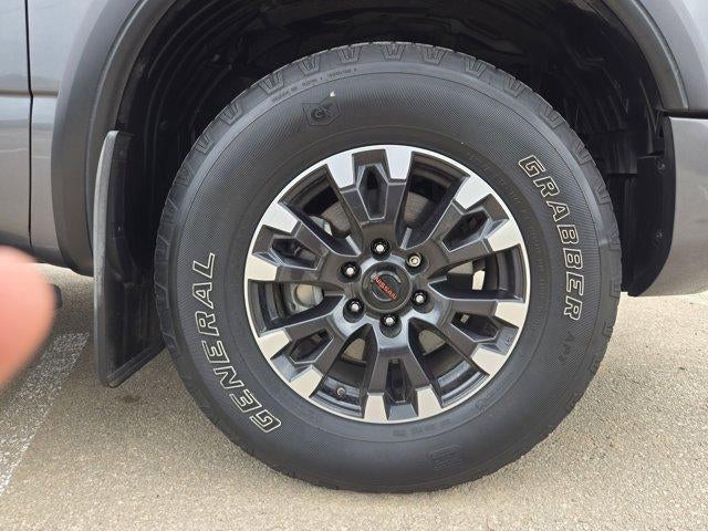2021 Nissan TITAN Crew Cab PRO-4X 4x4