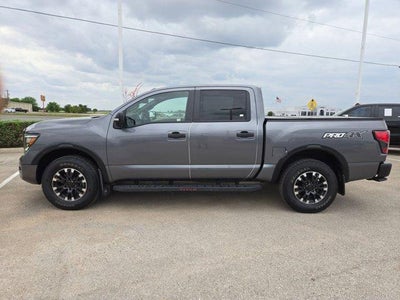 2021 Nissan TITAN Crew Cab PRO-4X 4x4