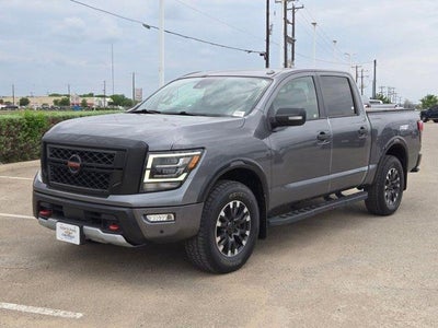 2021 Nissan TITAN Crew Cab PRO-4X 4x4