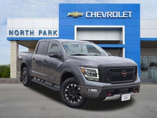 2021 Nissan TITAN Crew Cab PRO-4X 4x4