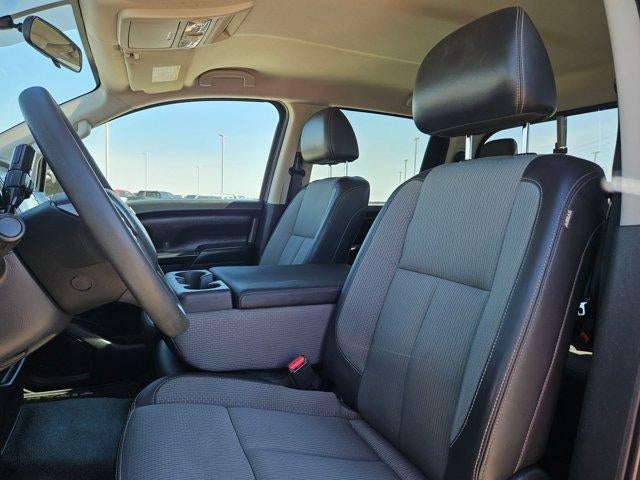 2017 Nissan TITAN XD S Gas