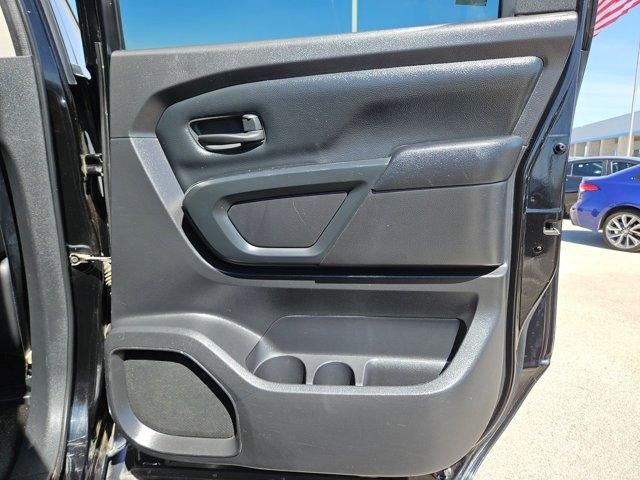 2017 Nissan TITAN XD S Gas