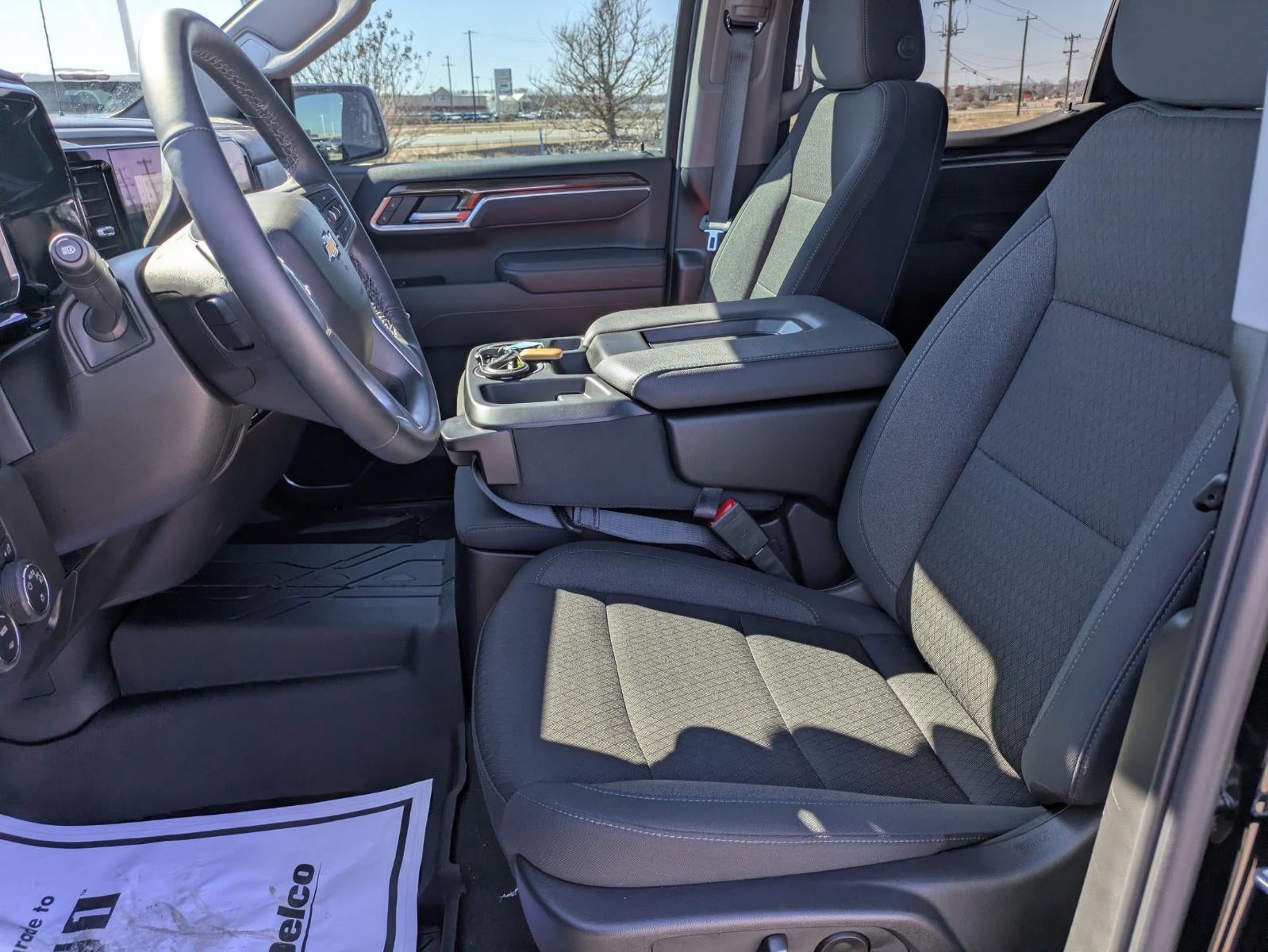 2025 Chevrolet Silverado 1500 LT