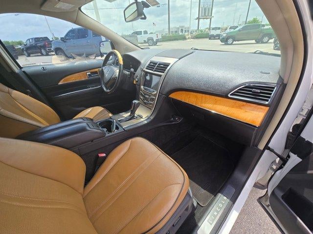 2011 Lincoln MKX Base