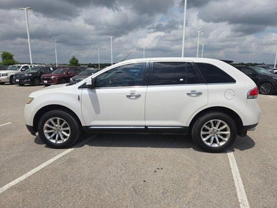 2011 Lincoln MKX Base