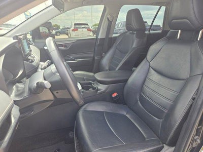 2020 Toyota RAV4 XLE Premium